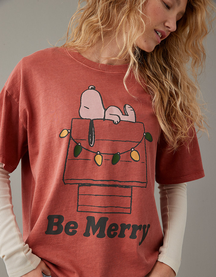 AE Oversized Holiday Snoopy Graphic Tee