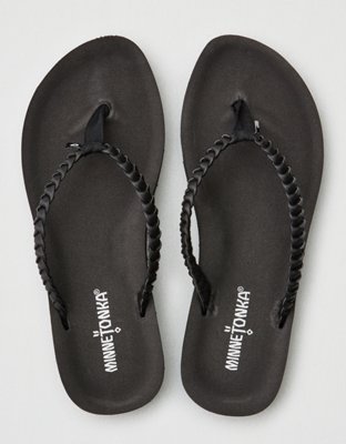 minnetonka hallie flip flop