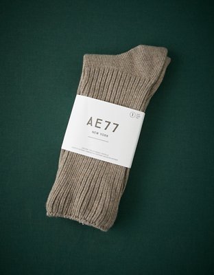AE77 Premium Slouchy Socks