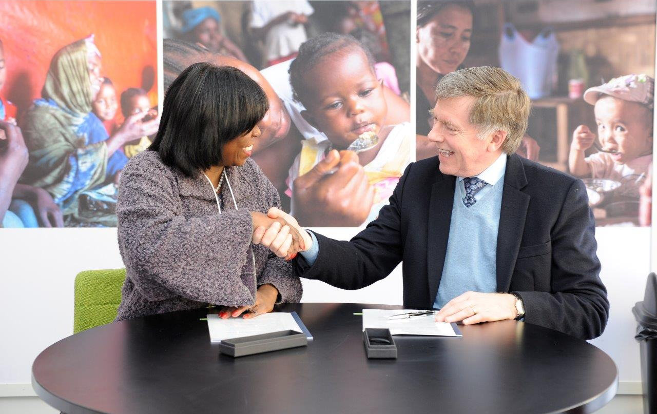 wfp_photo_with_chris