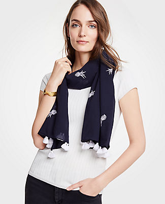 ANN TAYLOR PINEAPPLE EMBROIDERED SCARF,471073