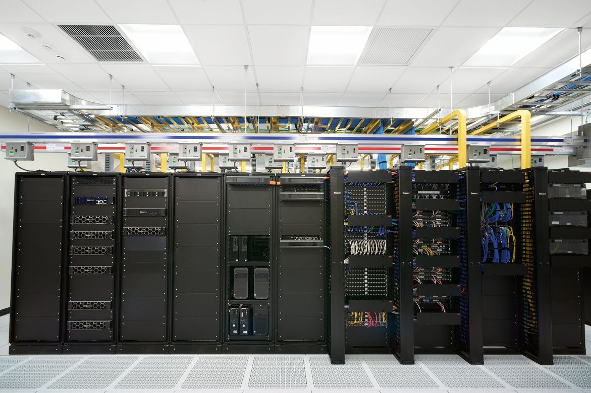 CT-Dot Data Center | Armstrong Ceiling Solutions – Commercial