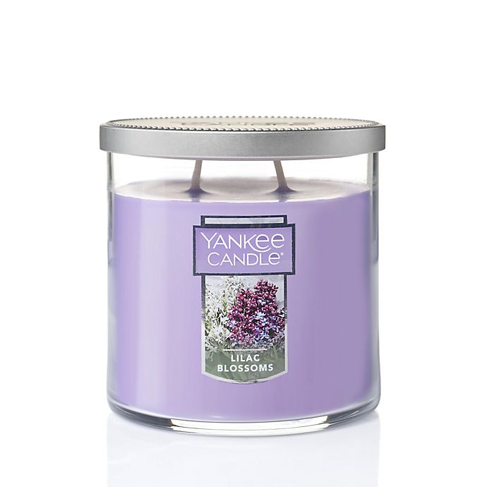 NEW YANKEE CANDLE LILAC BLOSSOMS LARGE JAR  22 OZ LOT OF 2 CANDLE 