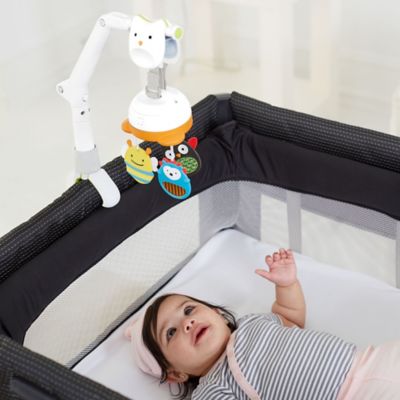 skip hop baby crib mobile