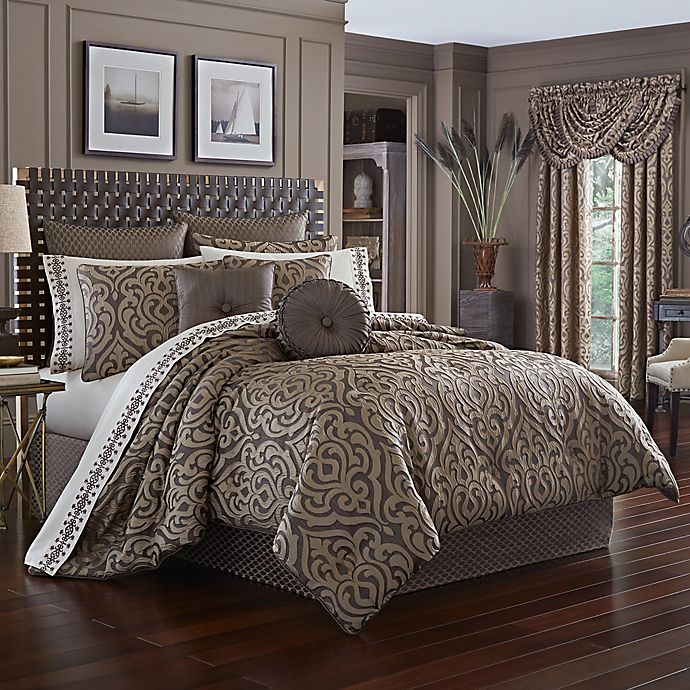 J. Queen New York™ Astoria Comforter Set