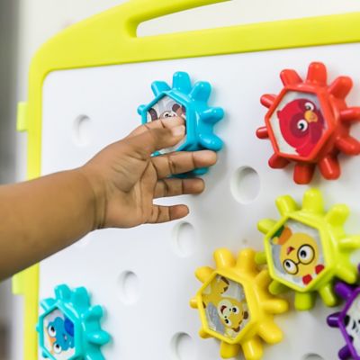 baby einstein curiosity table