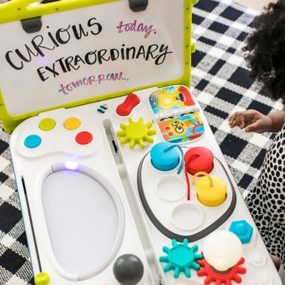 baby einstein curiosity table review