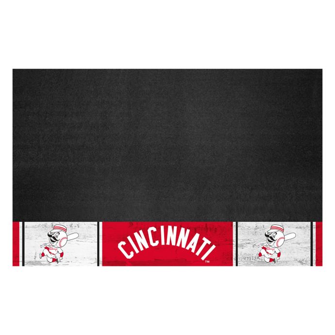 mlb-1967-cincinnati-reds-retro-logo-26-inch-x-42-inch-grill-mat-bed