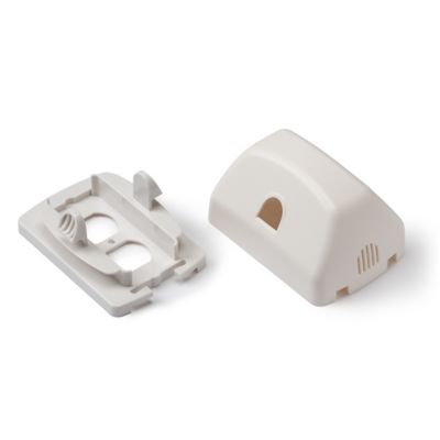 Safety 1st Outlet Cover With Cord Shortener White