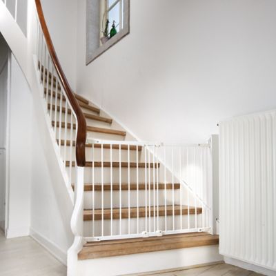 baby gate bed bath beyond