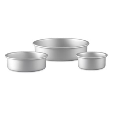 wilton 3 piece round pan set