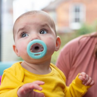 tommee tippee closer to nature breast like pacifier