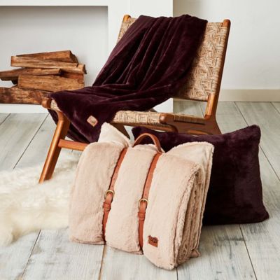 bed bath beyond ugg pillow