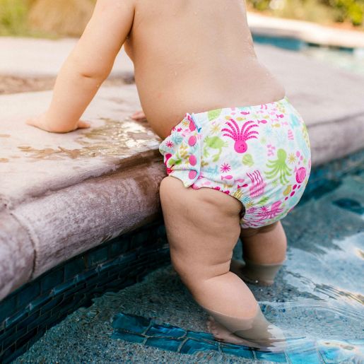 Baby Bathing Suits With Diaper Snaps : 7 Best Swim Diapers For The Pool And Beach / Baby sun hats are a must for sunny days in the park;