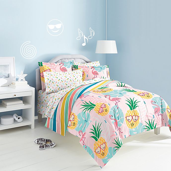 Dream Factory Pineapple Full Comforter Set in Pink