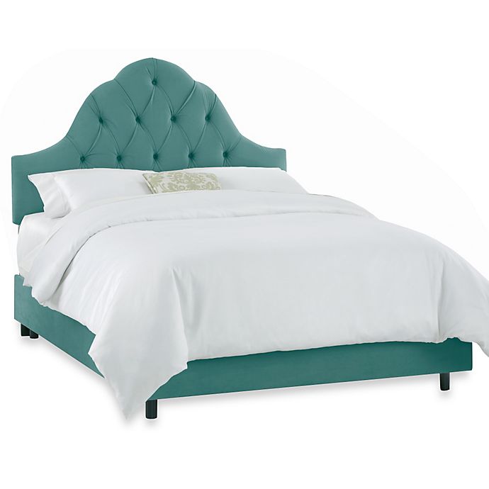 Arched Tufted Bed