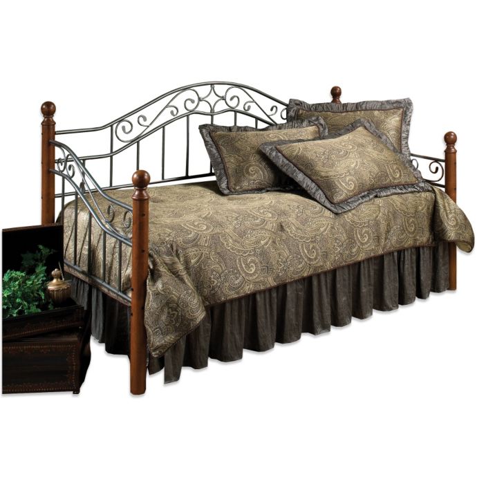 Hillsdale Martino Daybed with Suspension Deck and Trundle Bed Bath