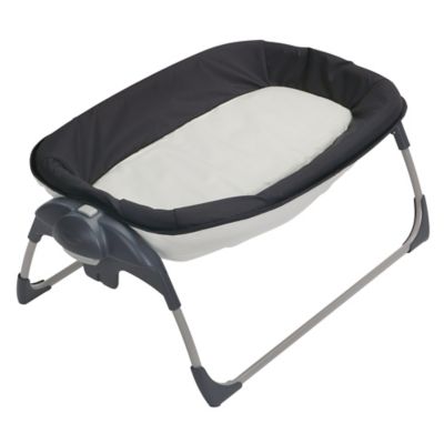 graco pack and play portable napper and changer