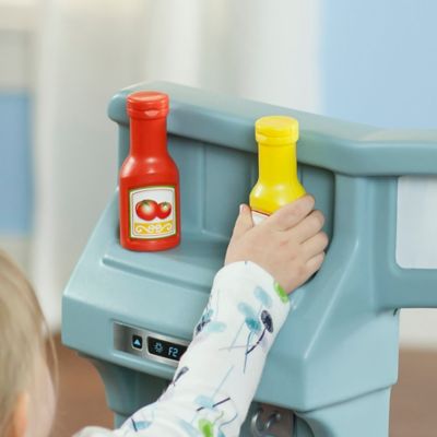 step2 best chef's toy kitchen playset