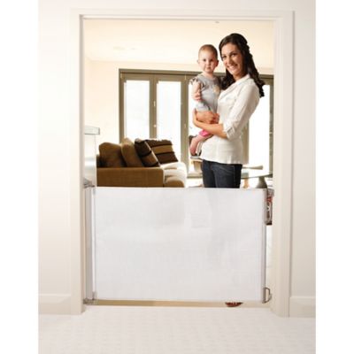 dreambaby retractable security gate