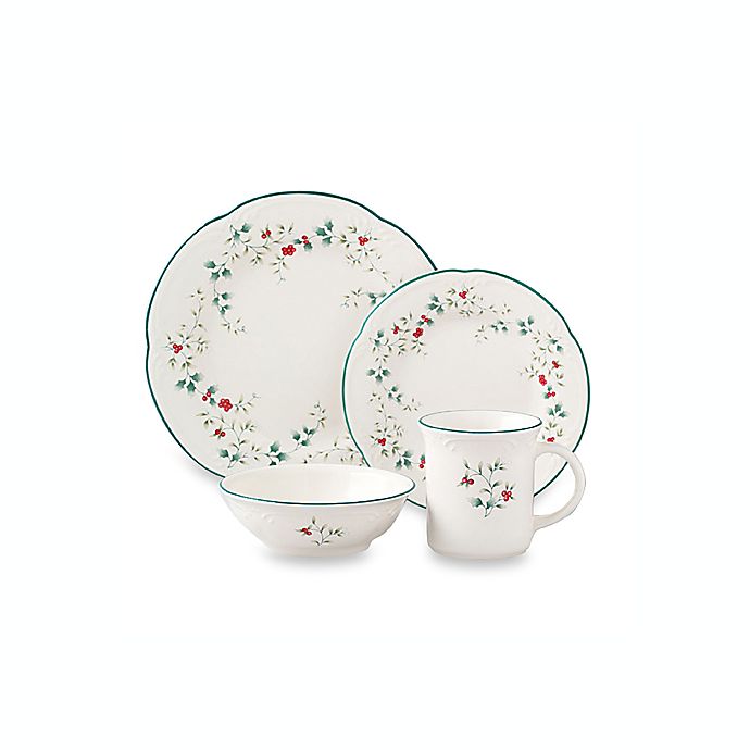 Pfaltzgraff WINTERBERRY 2 Dinner Plates Green Holly & Red Berries 