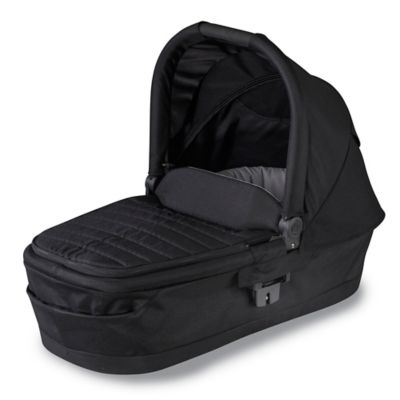 BRITAX B-Ready® Bassinet in Black | Bed 