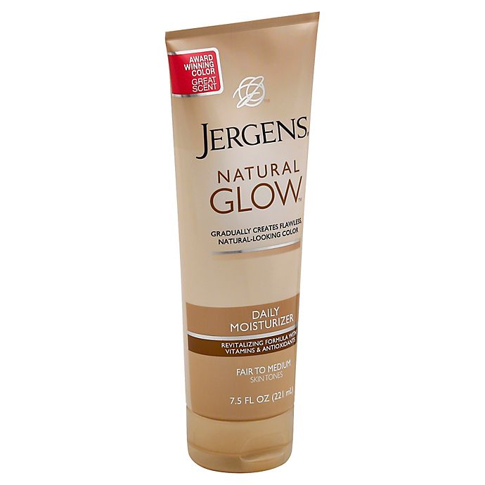 Jergens® Natural Glow® Daily Moisturizer in Fair to Medium