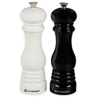 le creuset 2 piece salt and pepper mill se