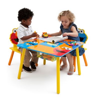 elmo table and chairs