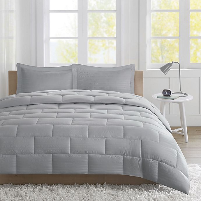 Intelligent Design Avery Reversible Comforter Set