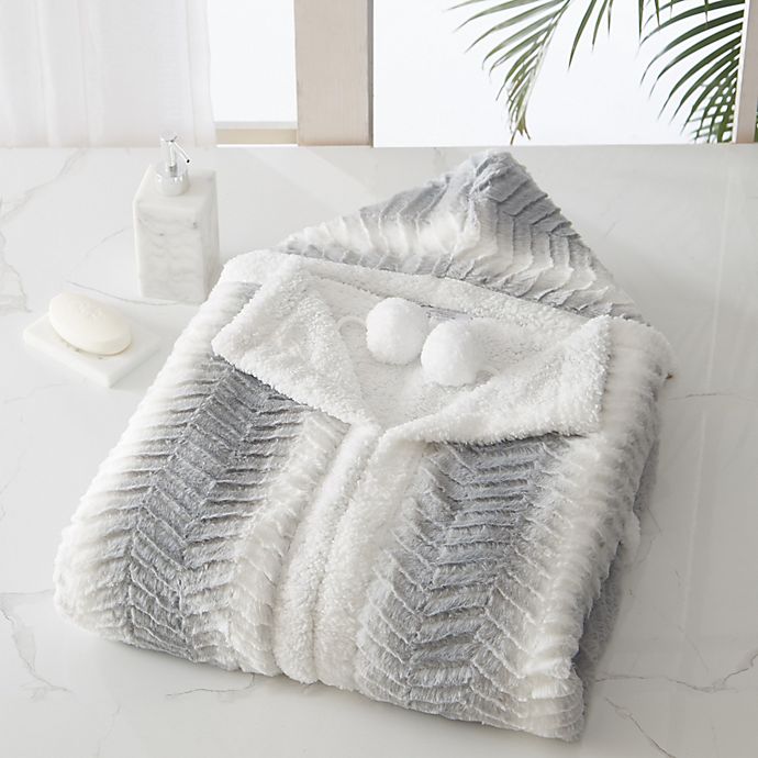Ultra Soft & Cuddly Wearable Blankets 