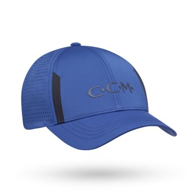 Casquette de golf perfor&eacute;e
