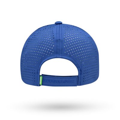 Casquette de golf perfor&eacute;e