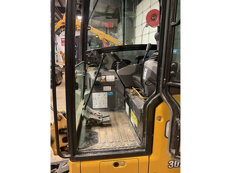 2022 CAT 30205CR