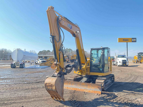 2023 CAT 30807CR