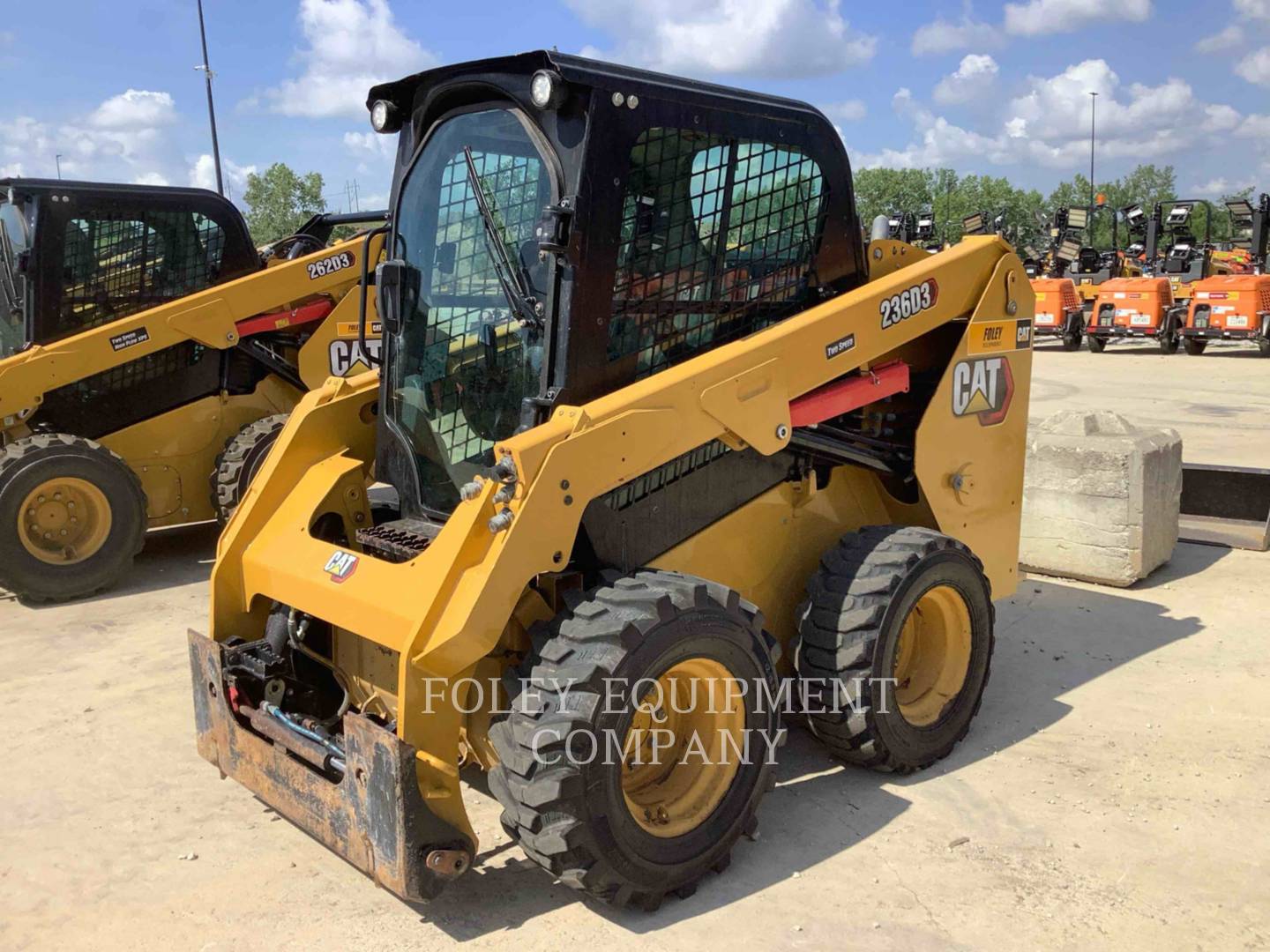 Photo of a  Caterpillar 236D3STD2C