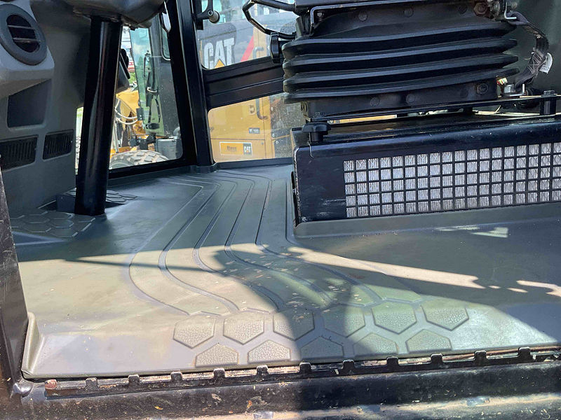 2015 CAT CS56B