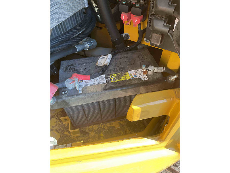 2023 CAT 30807CR