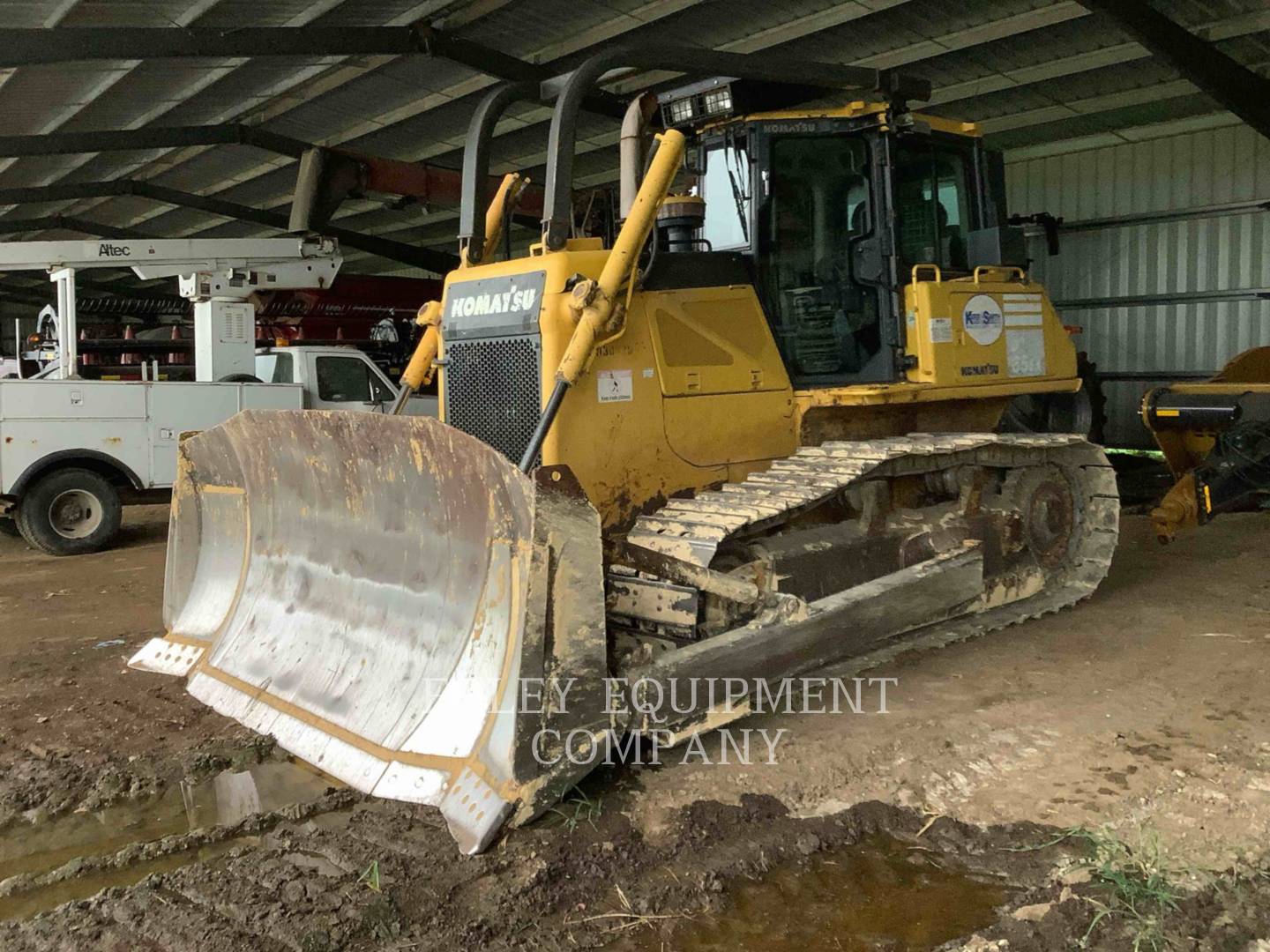 Komatsu D65EX17