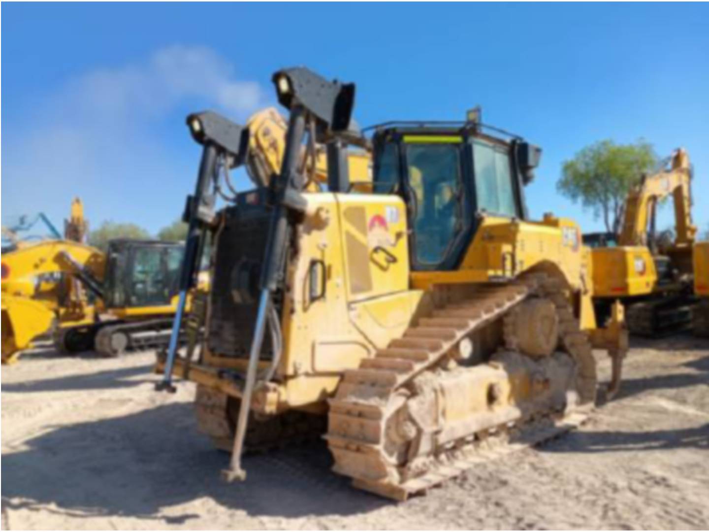 cat-hxa00195-10208487