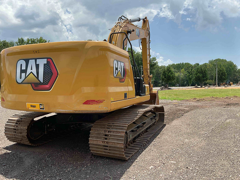 2023 CAT 32607