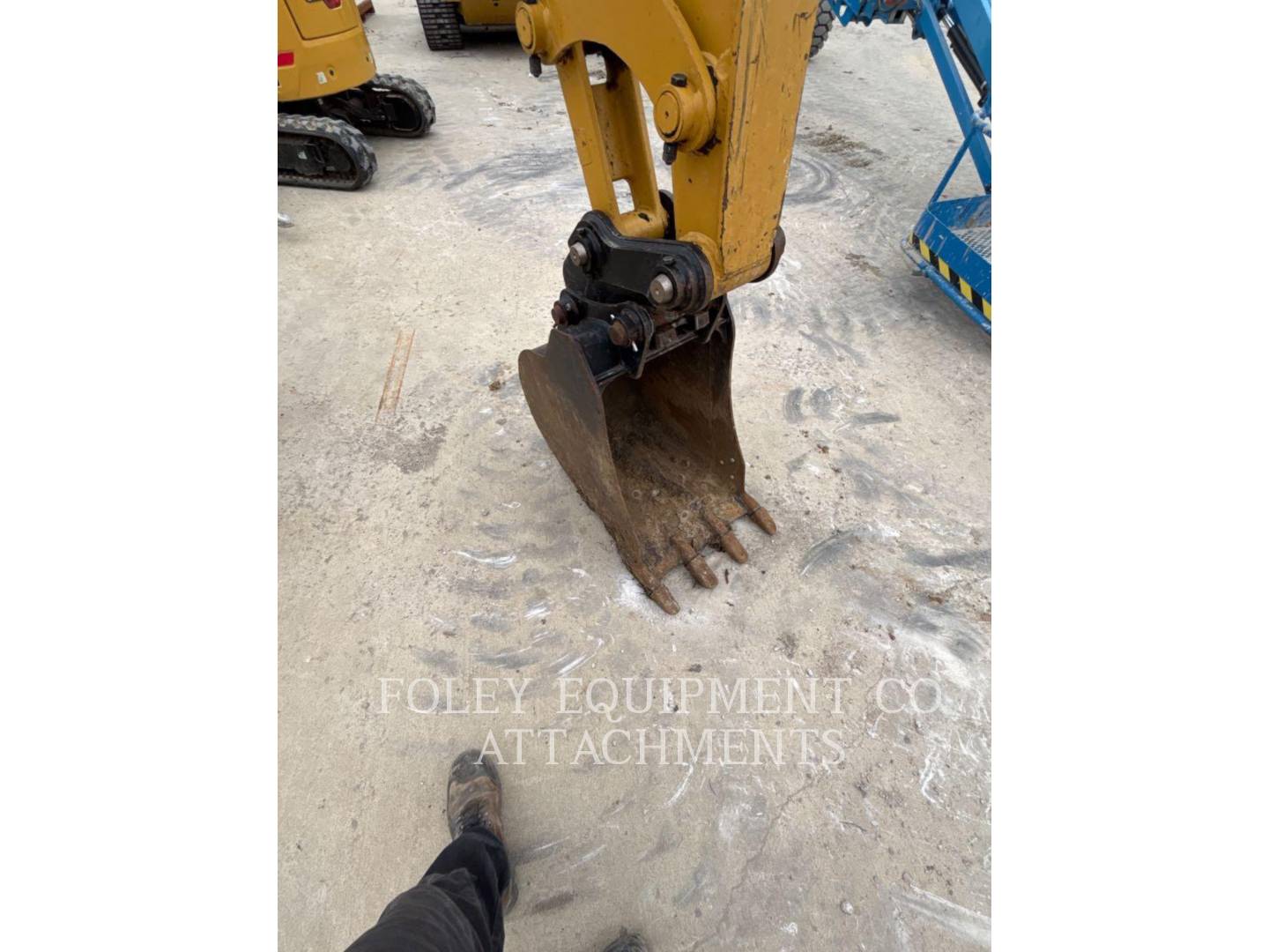 Cat BK305P20