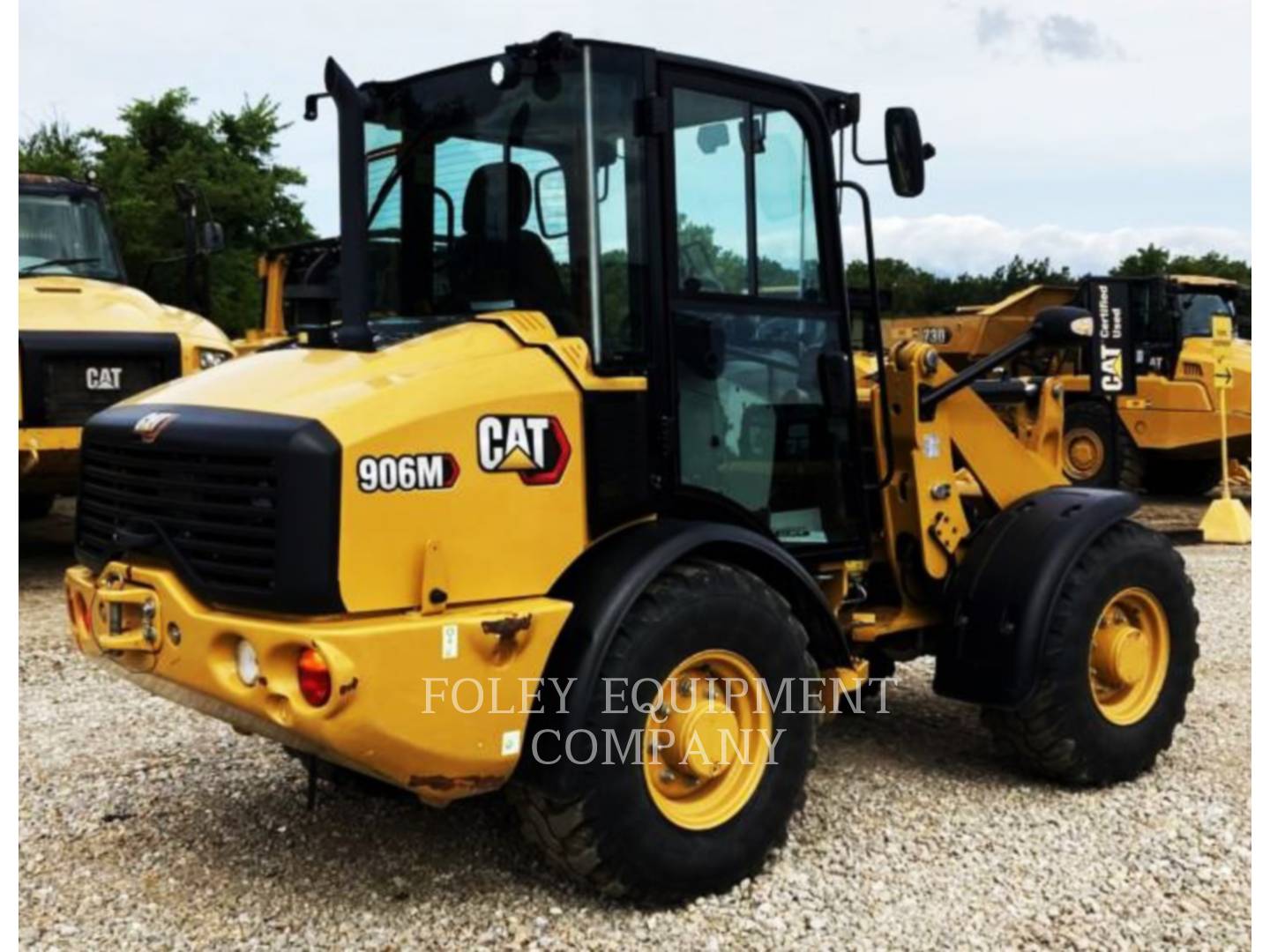 Cat 906M