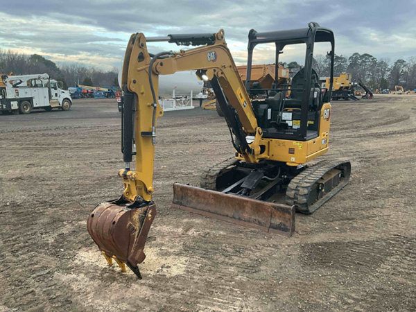 2024 CAT 302.707CR