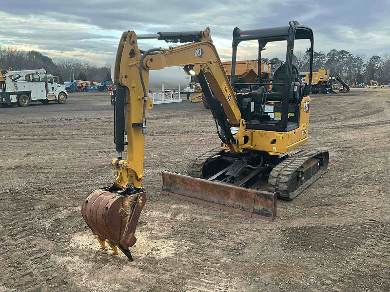 2024 CAT 302.707CR