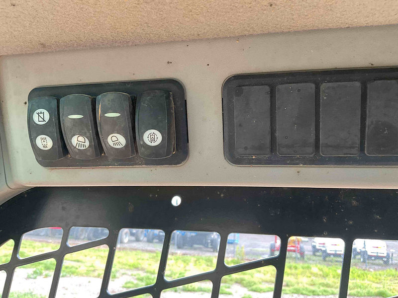 2017 CAT 289D