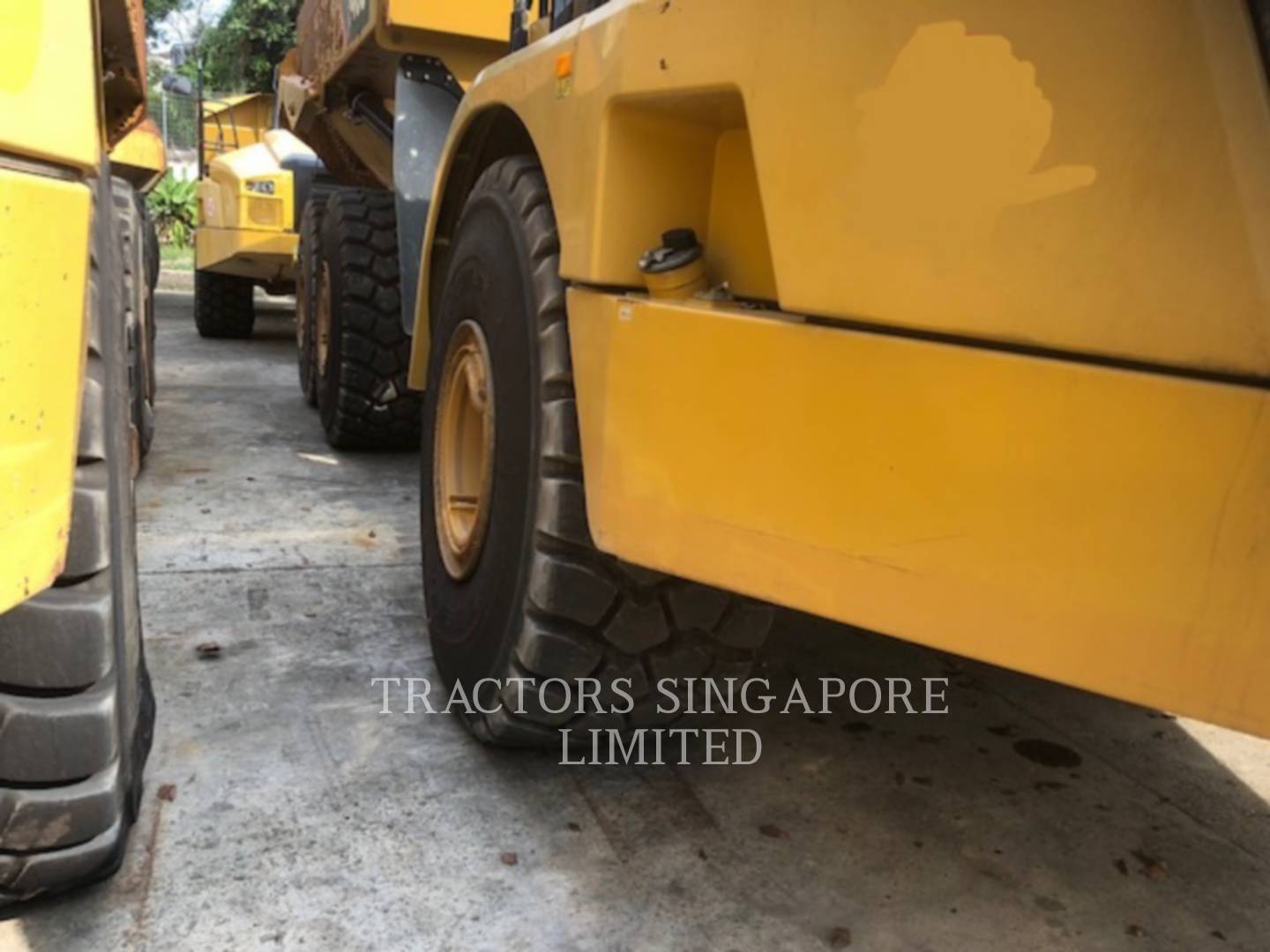 wtk?JHNyYz04ZDBiZDkyNmMzZjYwMTg3ODQ5NDNlNDI1OWY3MGZkNiYkdHh0PVRSQUNUT1JTJTIwU0lOR0FQT1JFJTIwTElNSVRFRCYxMjU1 745C | Tractors Singapore