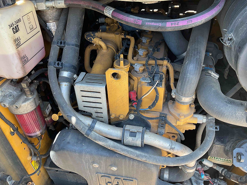 2018 CAT 236D