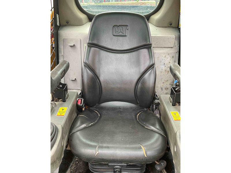 2017 CAT 289D
