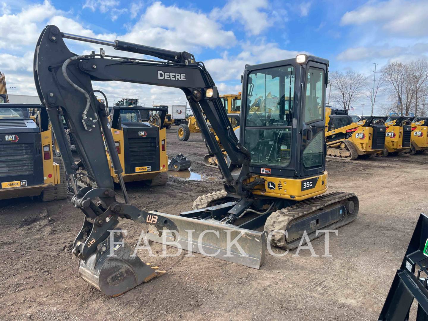 Photo of John Deere 35G